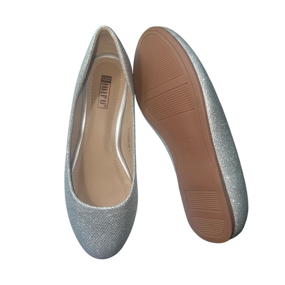 95.- IDIFU women's closed toe flats on round toe, silver glitter size 7